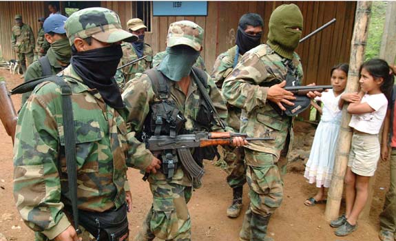 Paramilitairen Colombia geven zich aan
