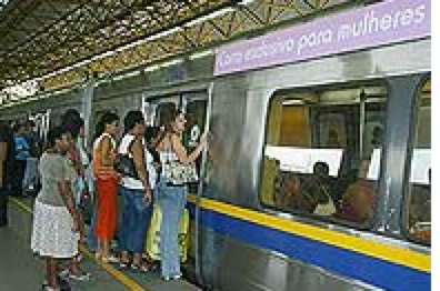 Dameswagon in metro Rio