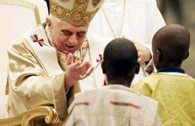 Paus brengt bezoek aan Brazilië