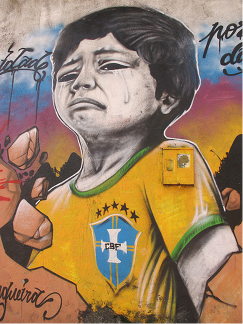 protest-favela-maracana3